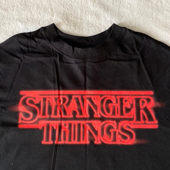 Stranger Things tshirt by H&M - Picture 4 of 13